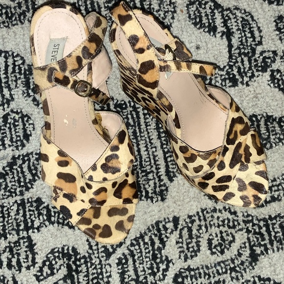 Steve Madden Animal Print Wedges - Picture 1 of 4